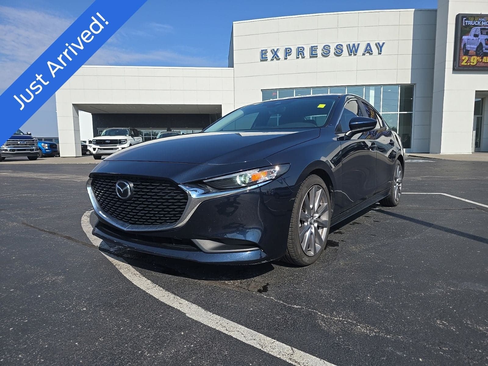 2022 Mazda Mazda3 Sedan Select — photo 1 of 42