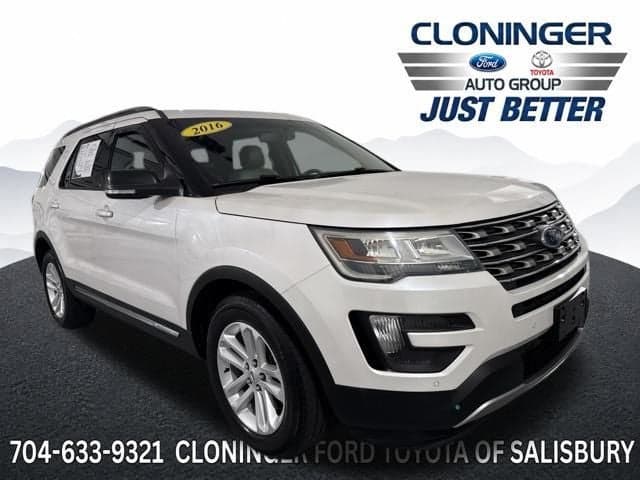 2016 Ford Explorer XLT — photo 1 of 27