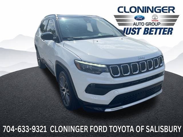 2023 Jeep Compass Limited — photo 1 of 9