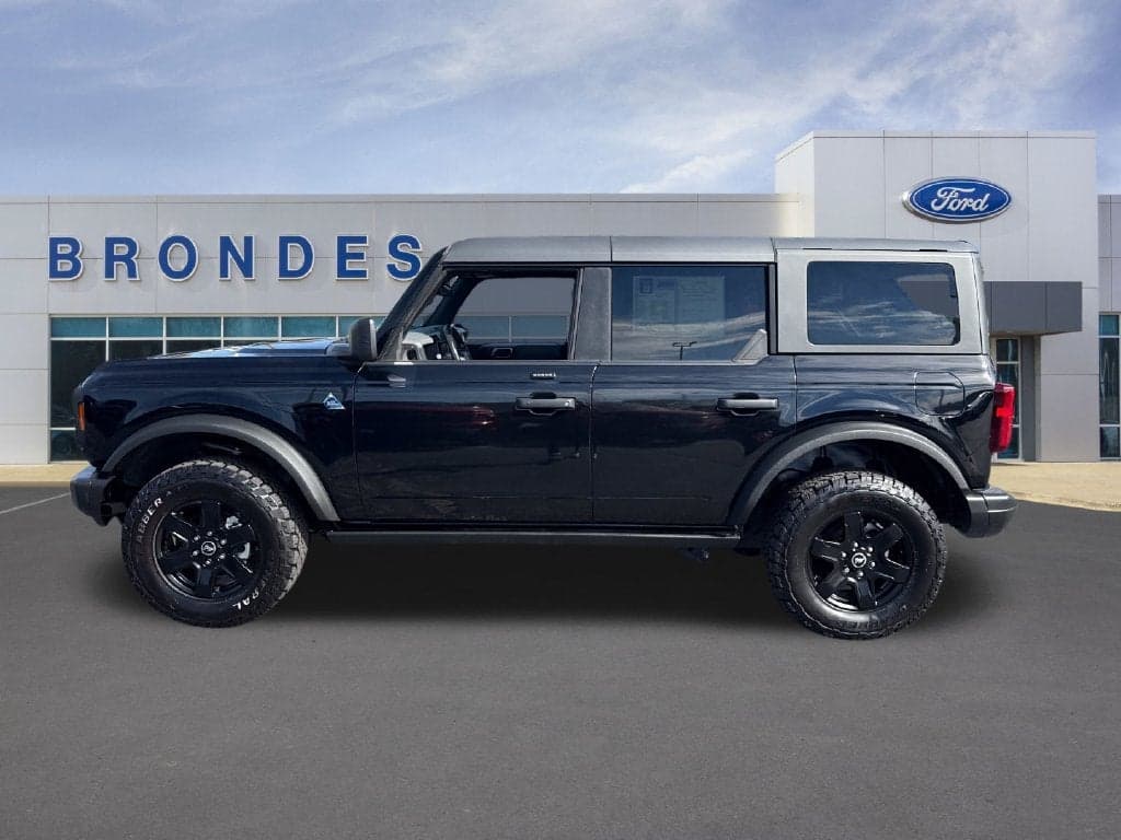 2023 Ford Bronco Black Diamond — photo 1 of 5