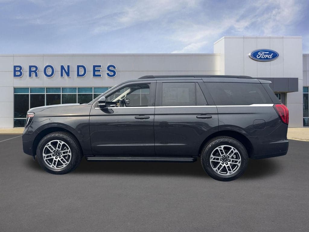 2025 Ford Expedition Active — photo 1 of 41