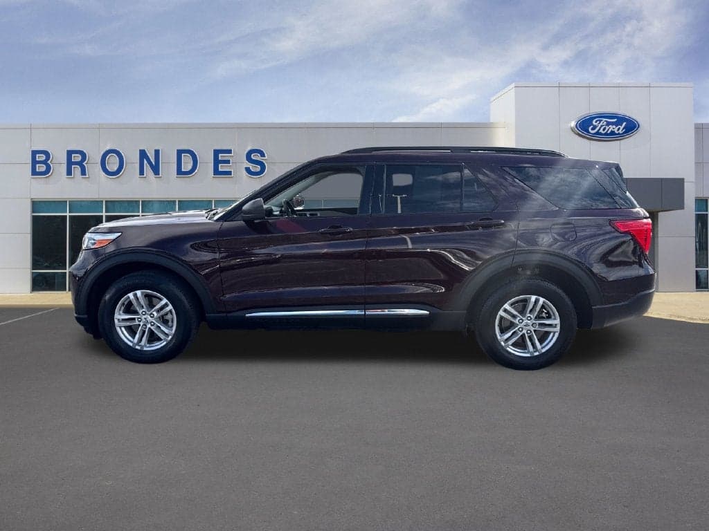 2023 Ford Explorer XLT — photo 1 of 45