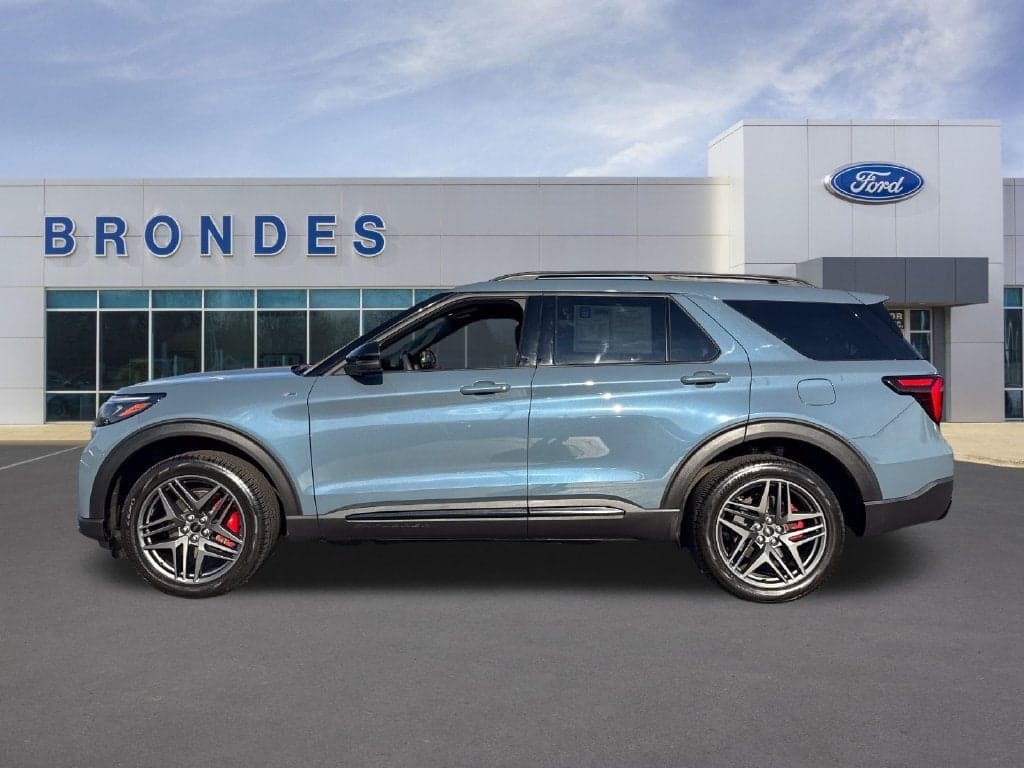 2026 Ford Explorer ST-Line — photo 1 of 5