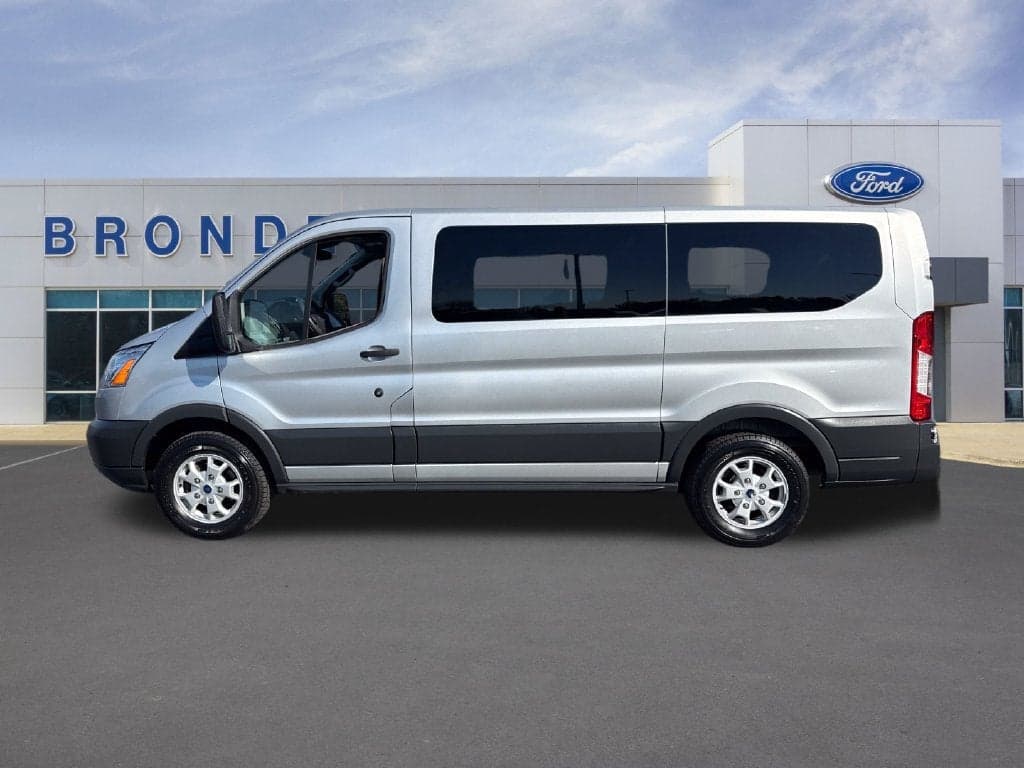 2015 Ford Transit Wagon XLT — photo 1 of 5