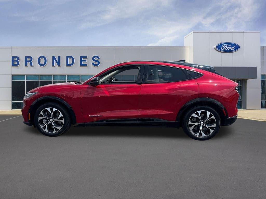 2021 Ford Mustang Mach-E Premium — photo 1 of 39