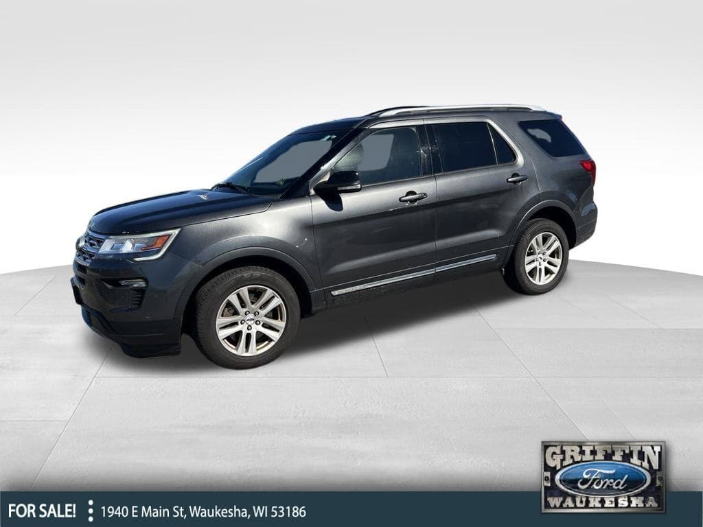 2018 Ford Explorer XLT — photo 1 of 8