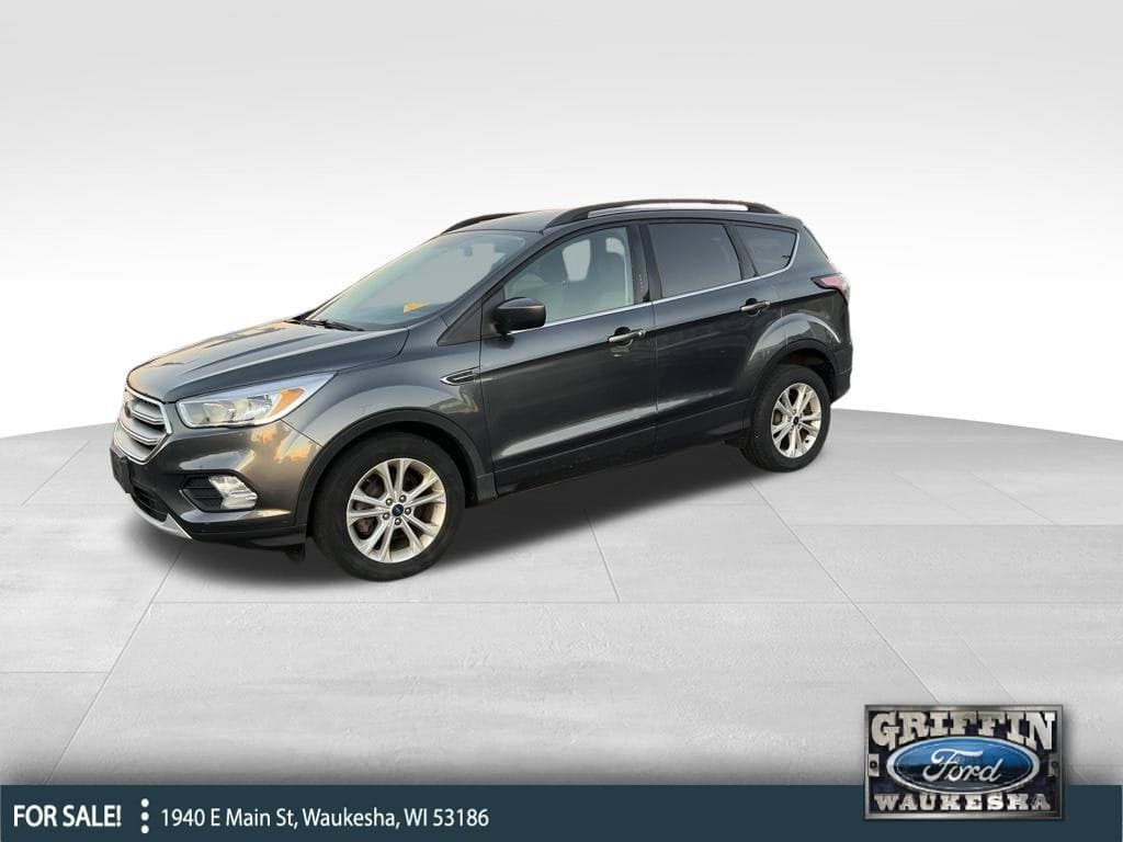 2018 Ford Escape SE — photo 1 of 9