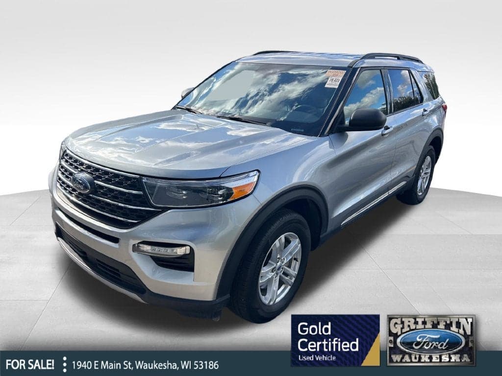 2024 Ford Explorer XLT — photo 1 of 7