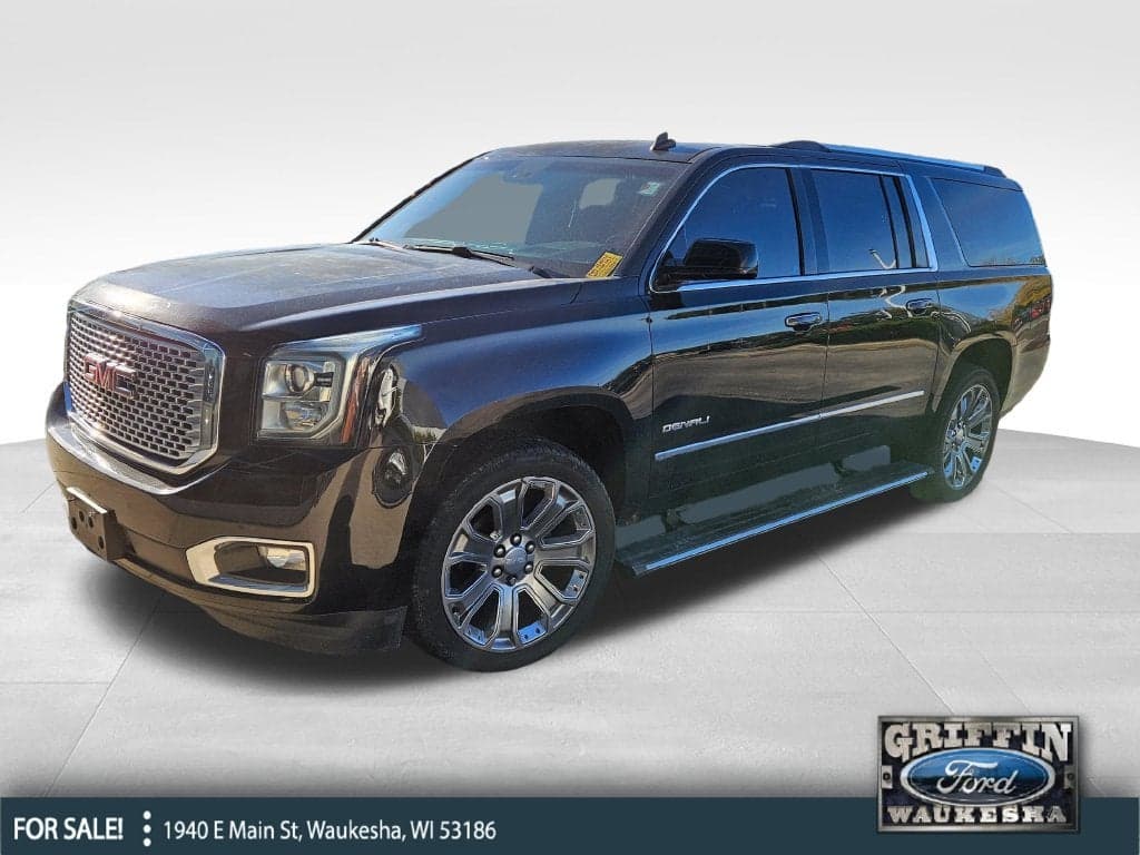 2015 GMC Yukon XL Denali — photo 1 of 5