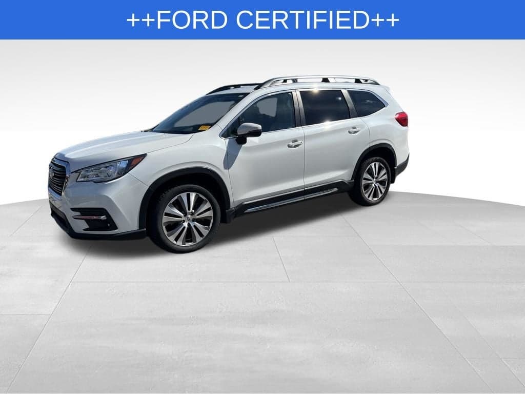 2022 Subaru Ascent Limited — photo 1 of 16
