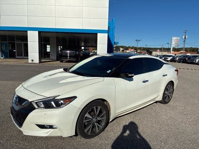 2017 Nissan Maxima Platinum — photo 1 of 5