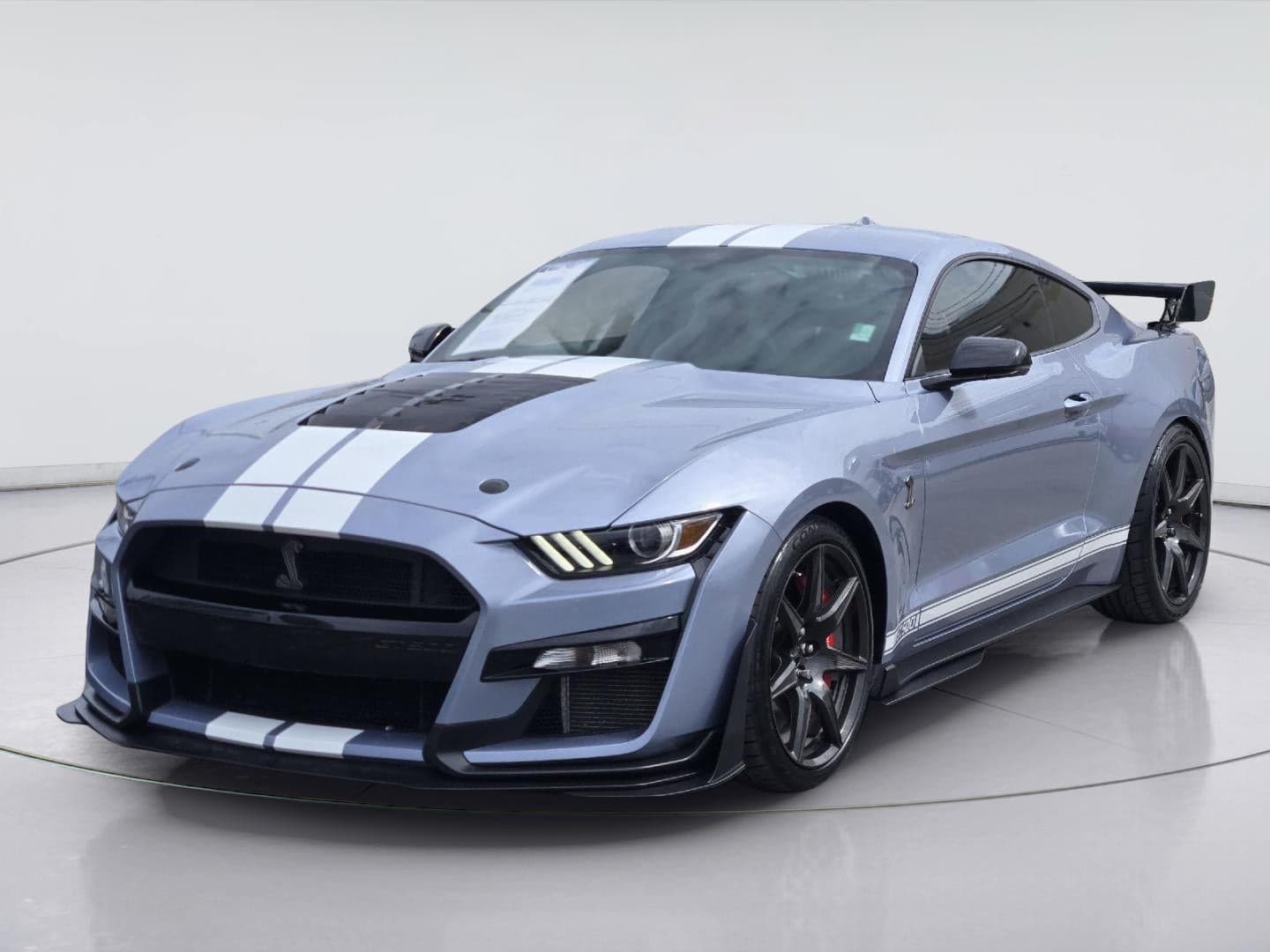 2022 Ford Mustang Shelby GT500 — photo 1 of 5