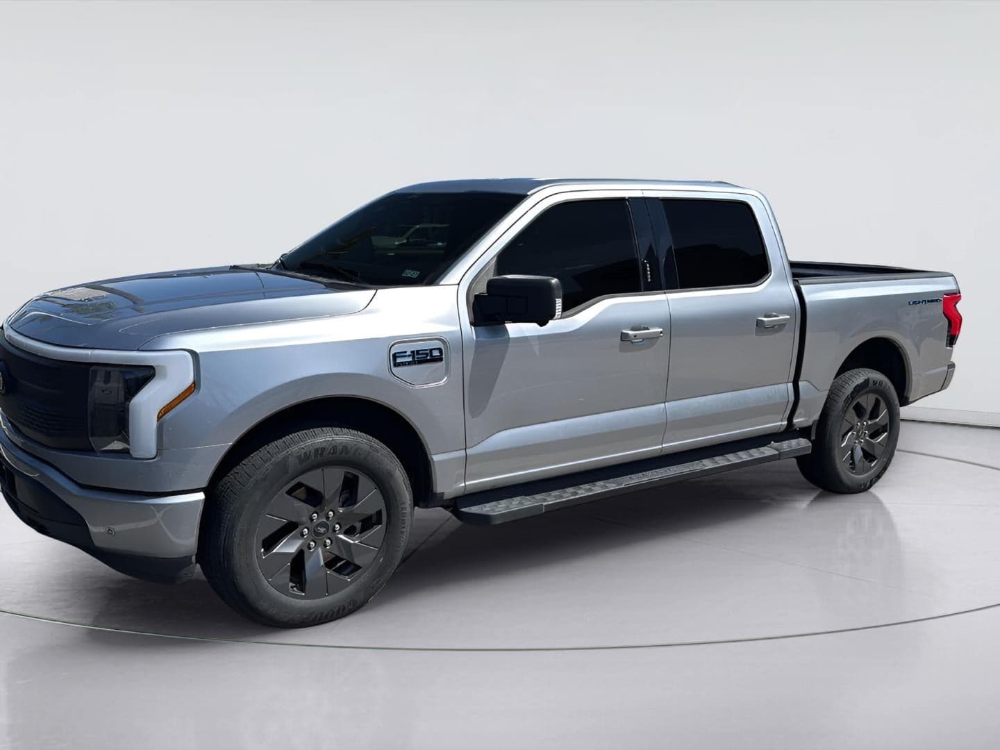 2024 Ford F-150 Lightning Flash — photo 1 of 7