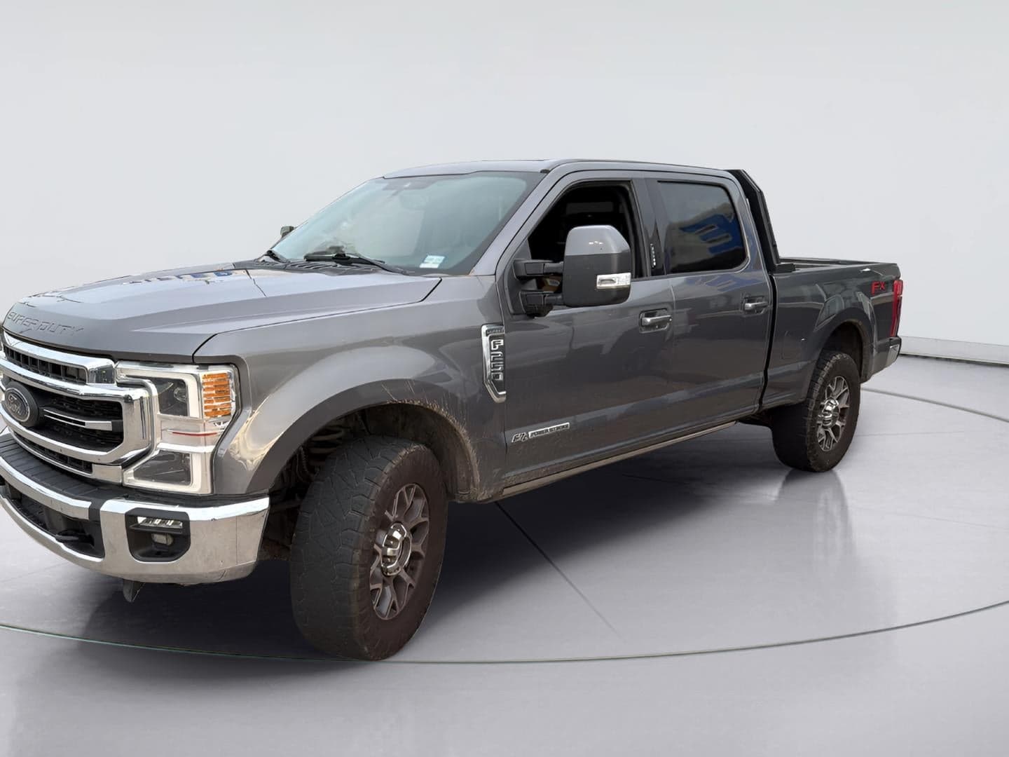 2021 Ford Super Duty F-250 SRW LARIAT — photo 1 of 7