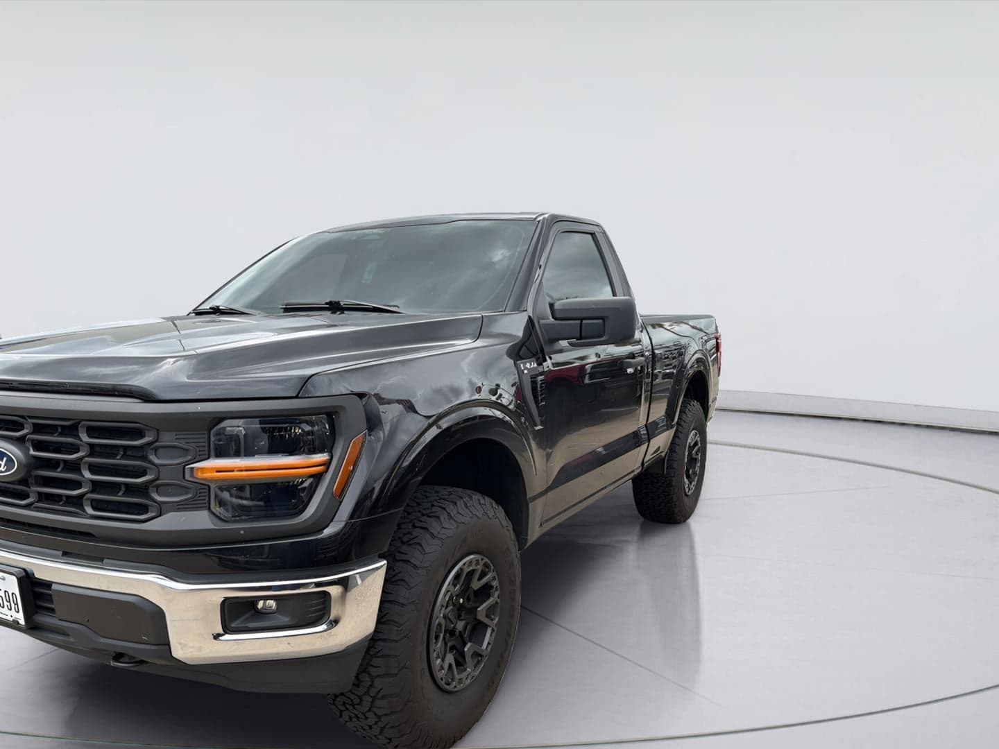 2025 Ford F-150 XL — photo 1 of 8