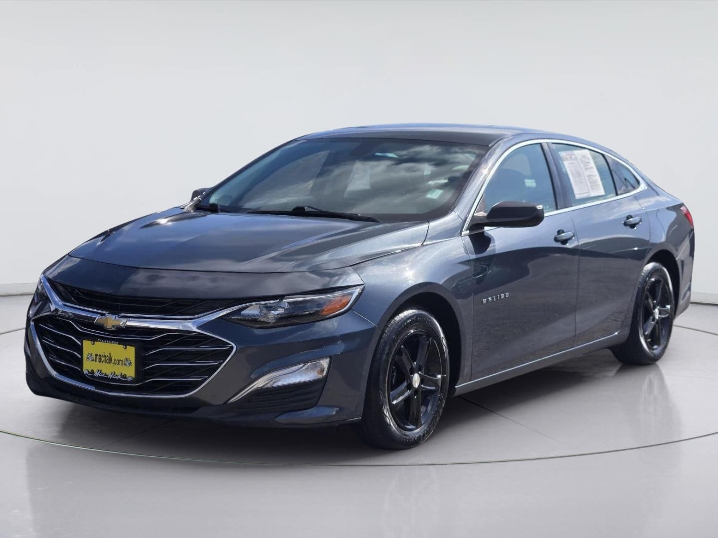 2020 Chevrolet Malibu LS — photo 1 of 7