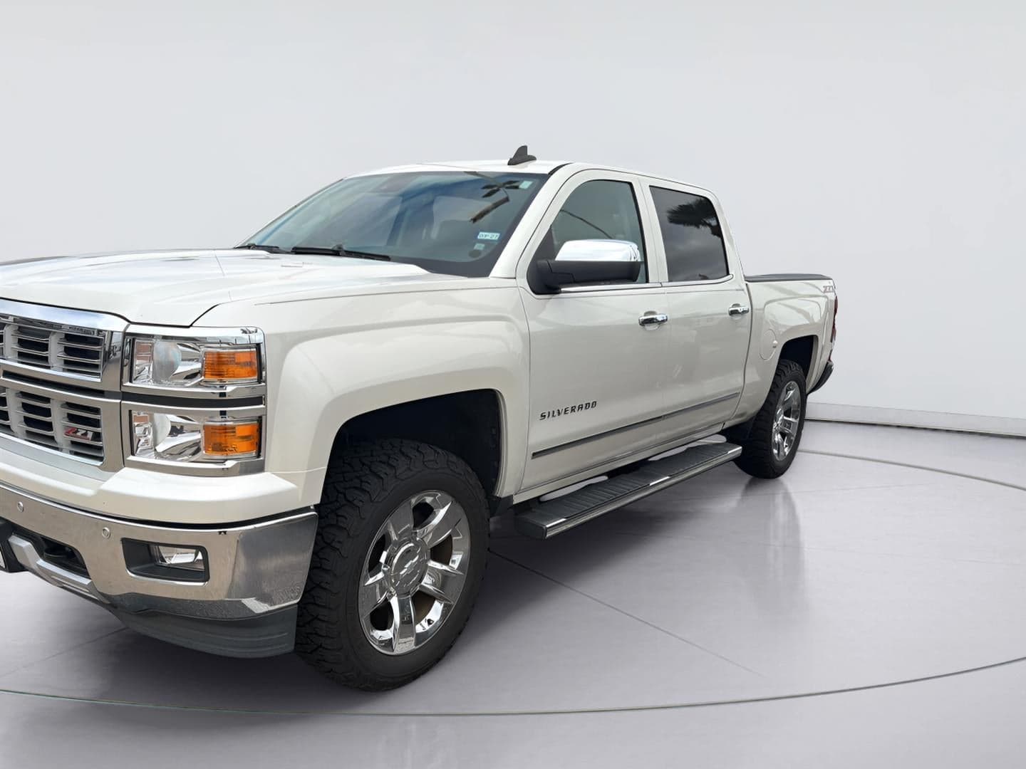 2015 Chevrolet Silverado 1500 LTZ — photo 1 of 5