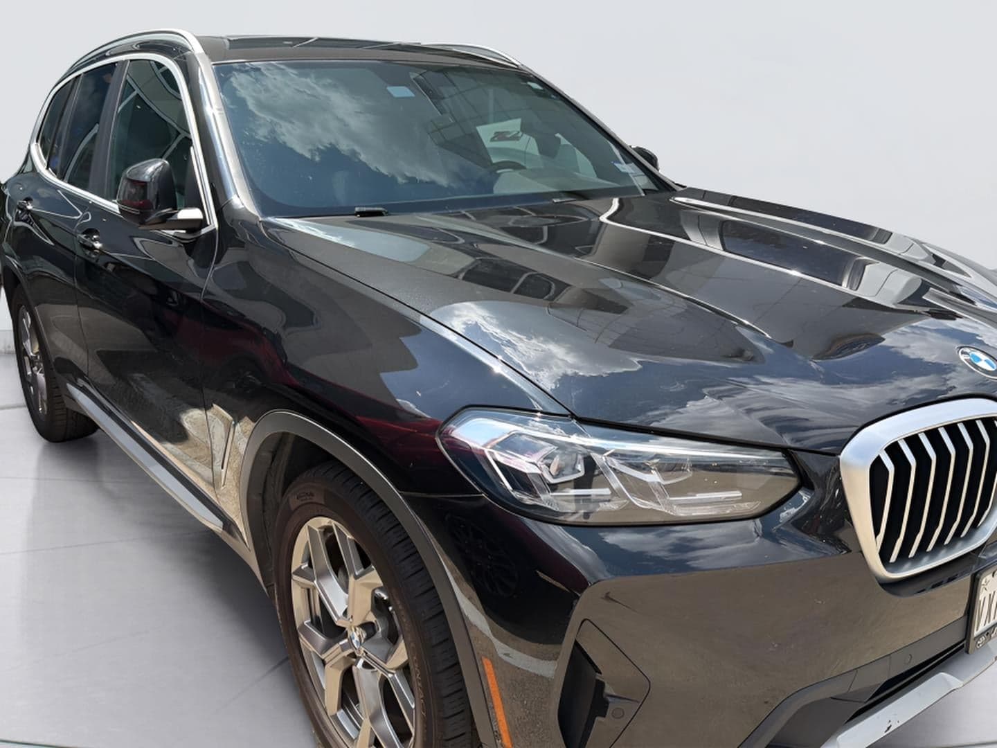 2023 BMW X3 sDrive30i — photo 1 of 3