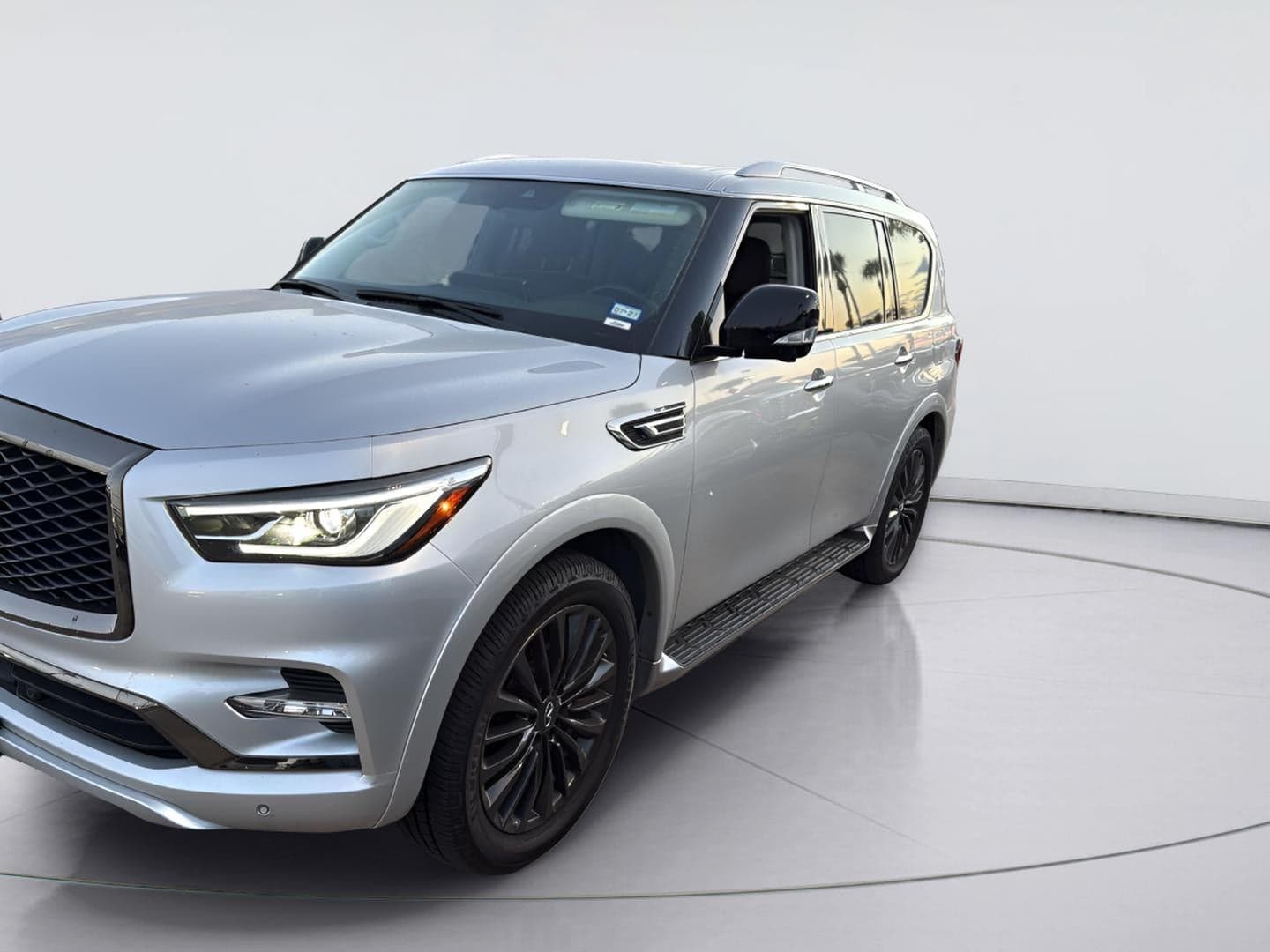 2023 INFINITI QX80 PREMIUM SELECT — photo 1 of 8