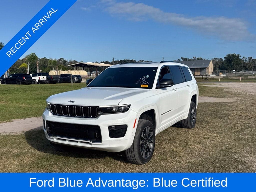 2022 Jeep Grand Cherokee L Overland — photo 1 of 5