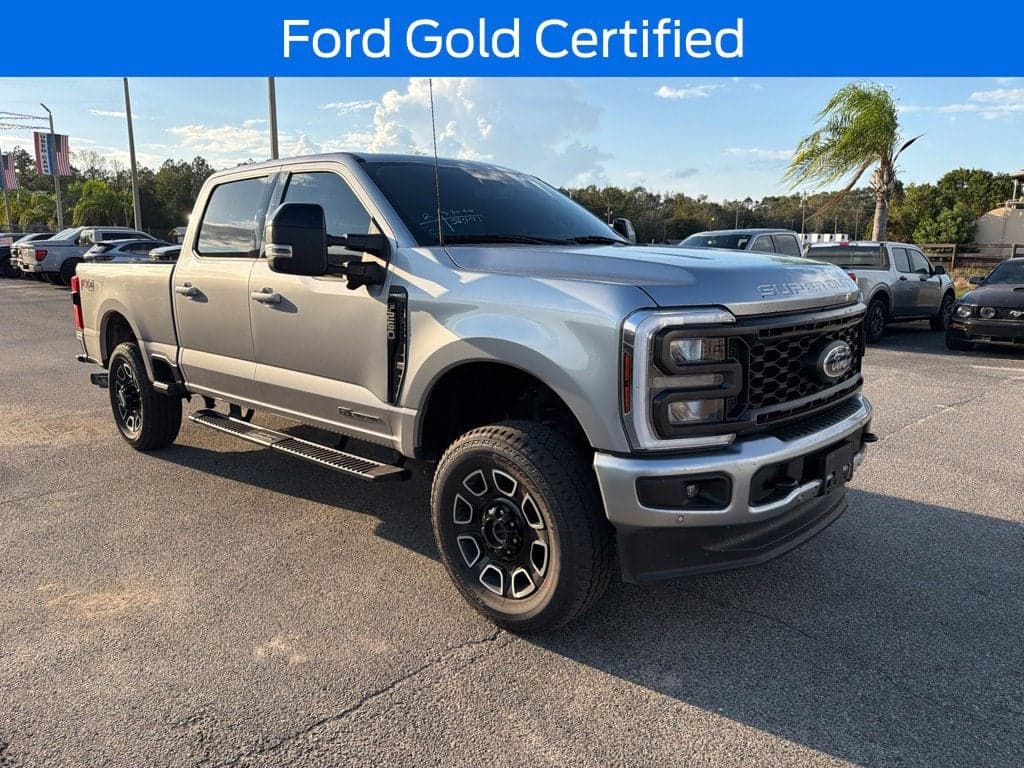 2024 Ford Super Duty F-250 SRW LARIAT — photo 1 of 13