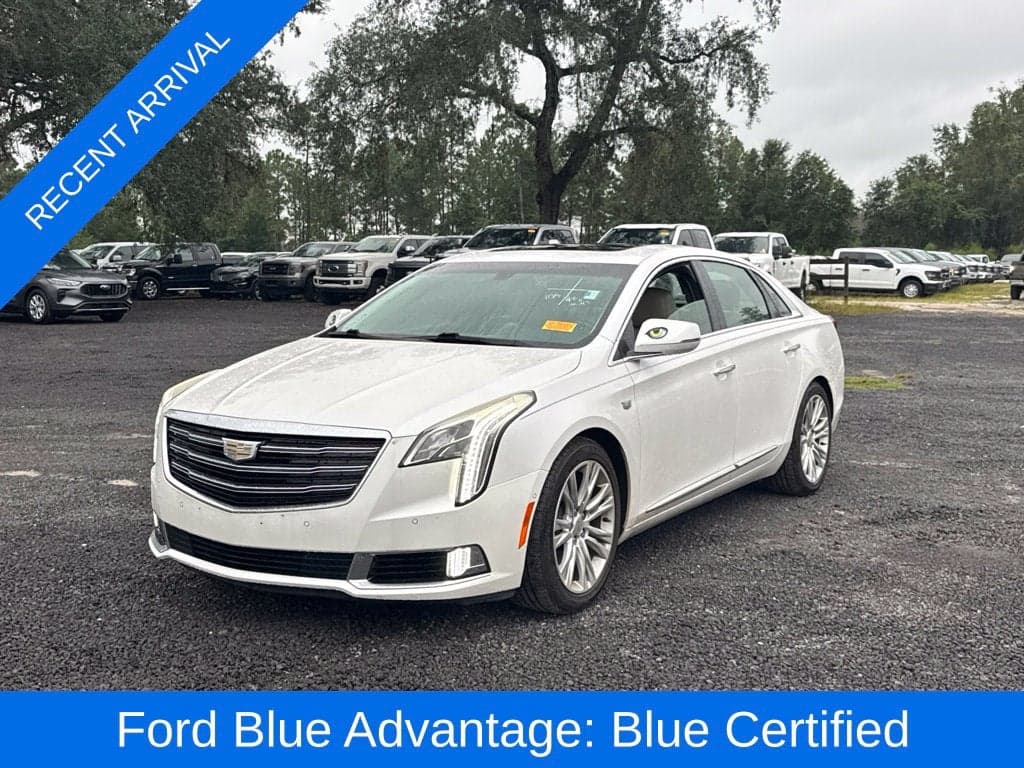 2019 Cadillac XTS Luxury — photo 1 of 13