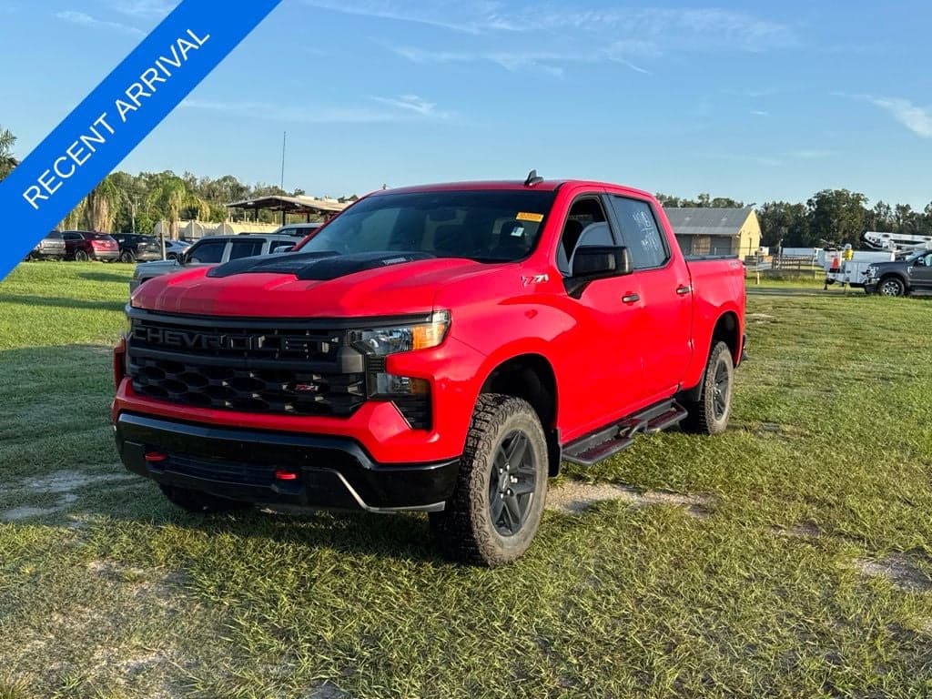 2025 Chevrolet Silverado 1500 Custom Trail Boss — photo 1 of 20