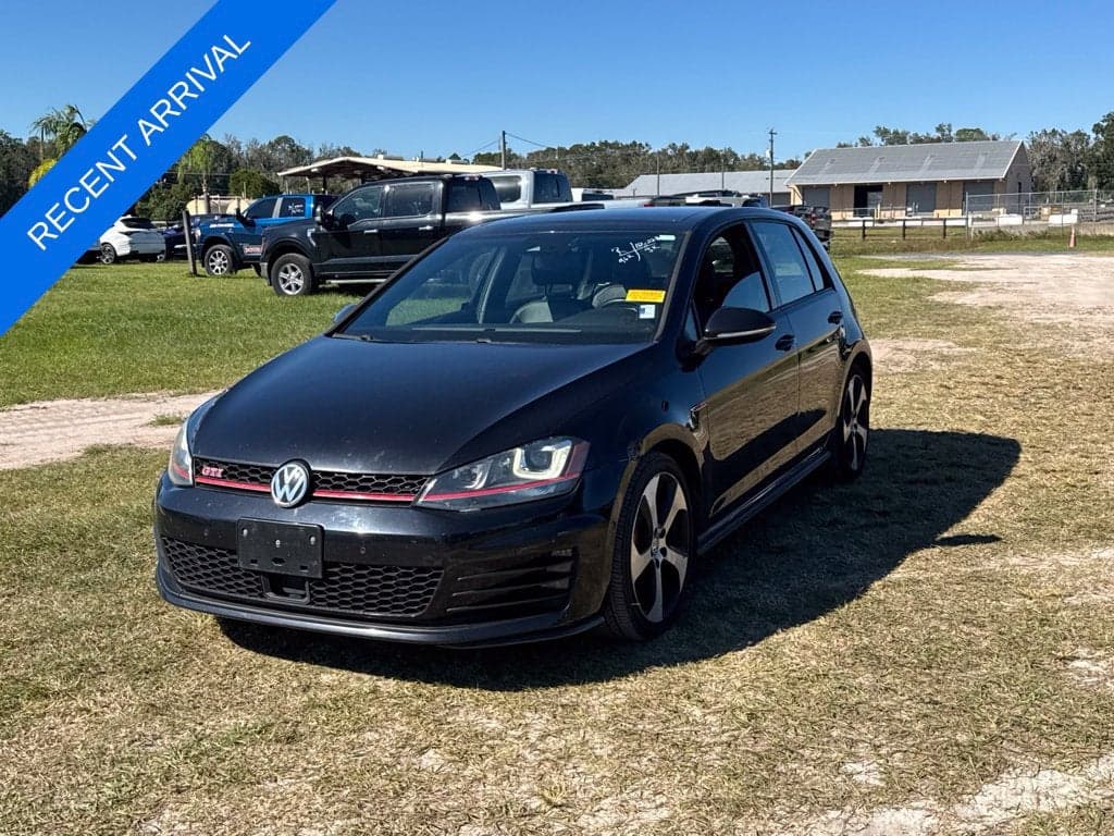 2016 Volkswagen Golf GTI Base — photo 1 of 5