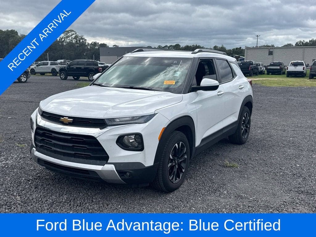 2022 Chevrolet Trailblazer LT — photo 1 of 5