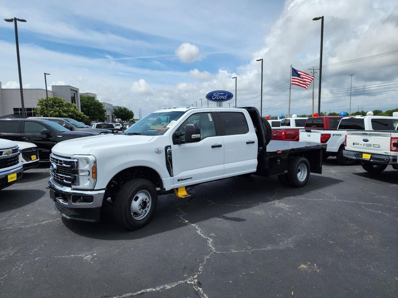 2026 Ford Super Duty F-350 DRW XL — photo 1 of 5