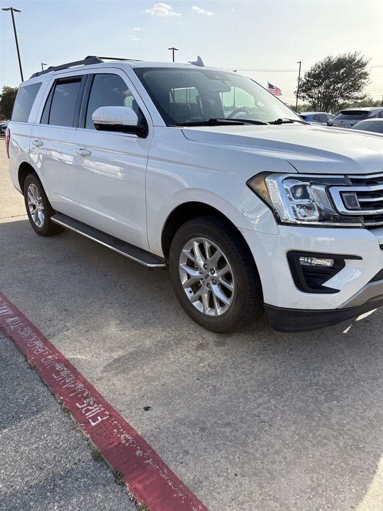 2020 Ford Expedition XLT — photo 1 of 6