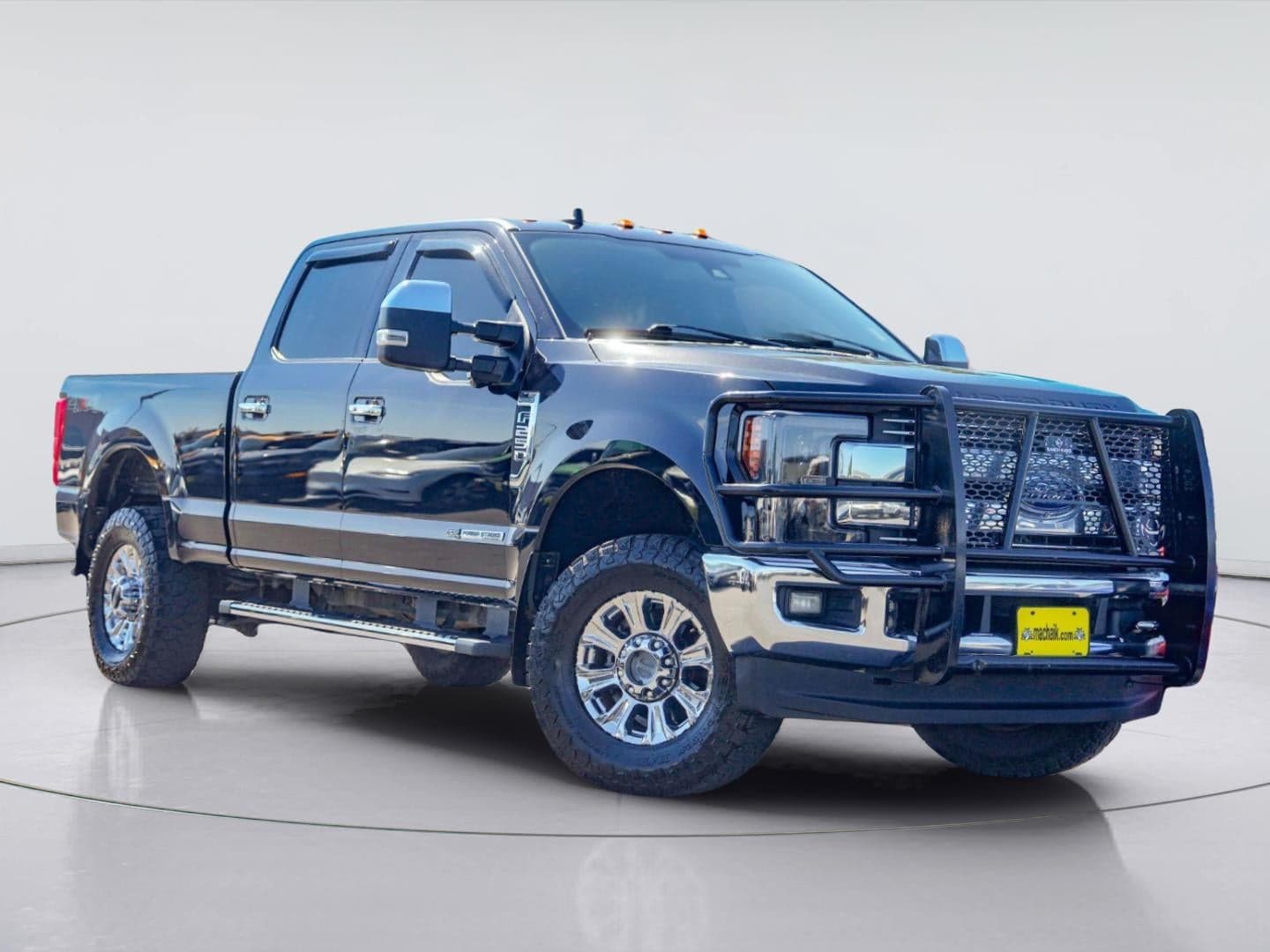 2019 Ford Super Duty F-250 SRW LARIAT — photo 1 of 5