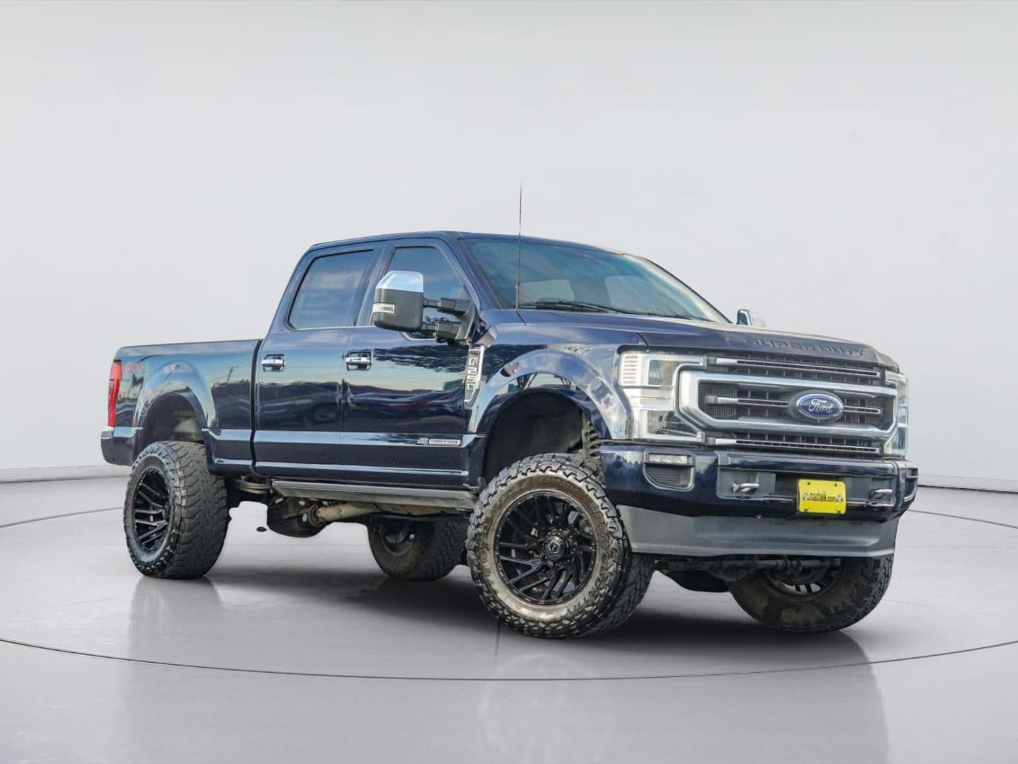 2022 Ford Super Duty F-250 SRW Platinum — photo 1 of 32