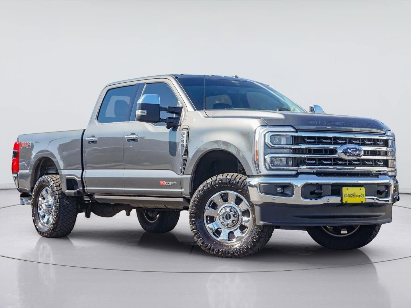 2026 Ford Super Duty F-250 SRW LARIAT — photo 1 of 32