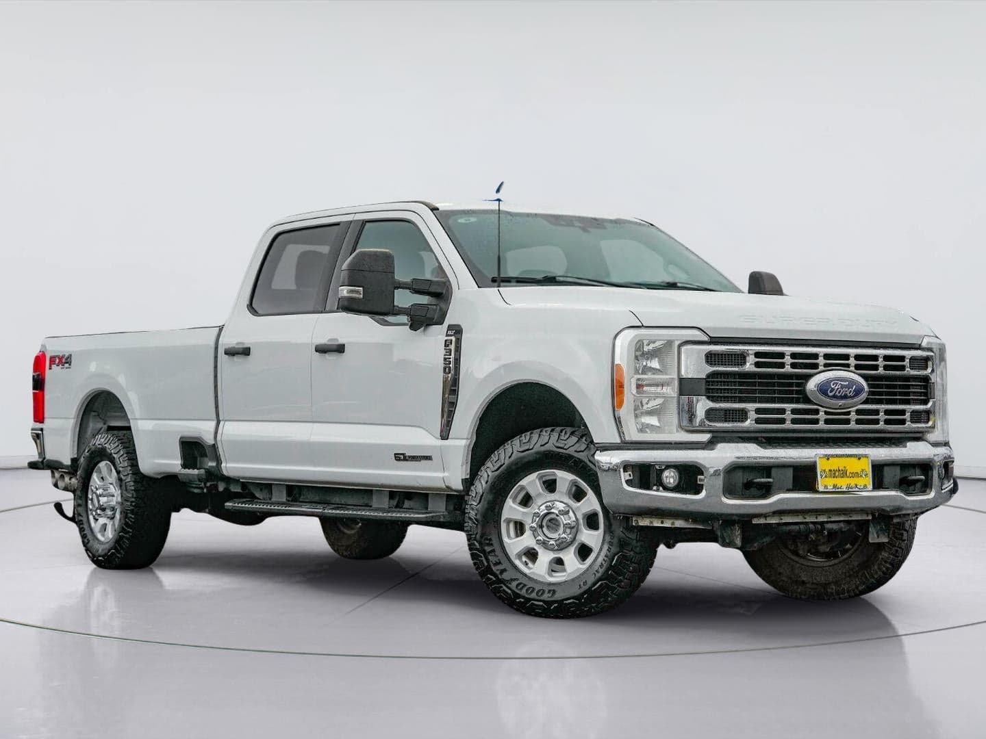 2023 Ford Super Duty F-350 SRW XLT — photo 1 of 31