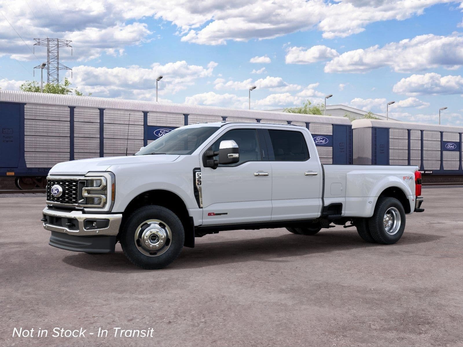 2027 Ford Super Duty F-350 DRW LARIAT — photo 1 of 5