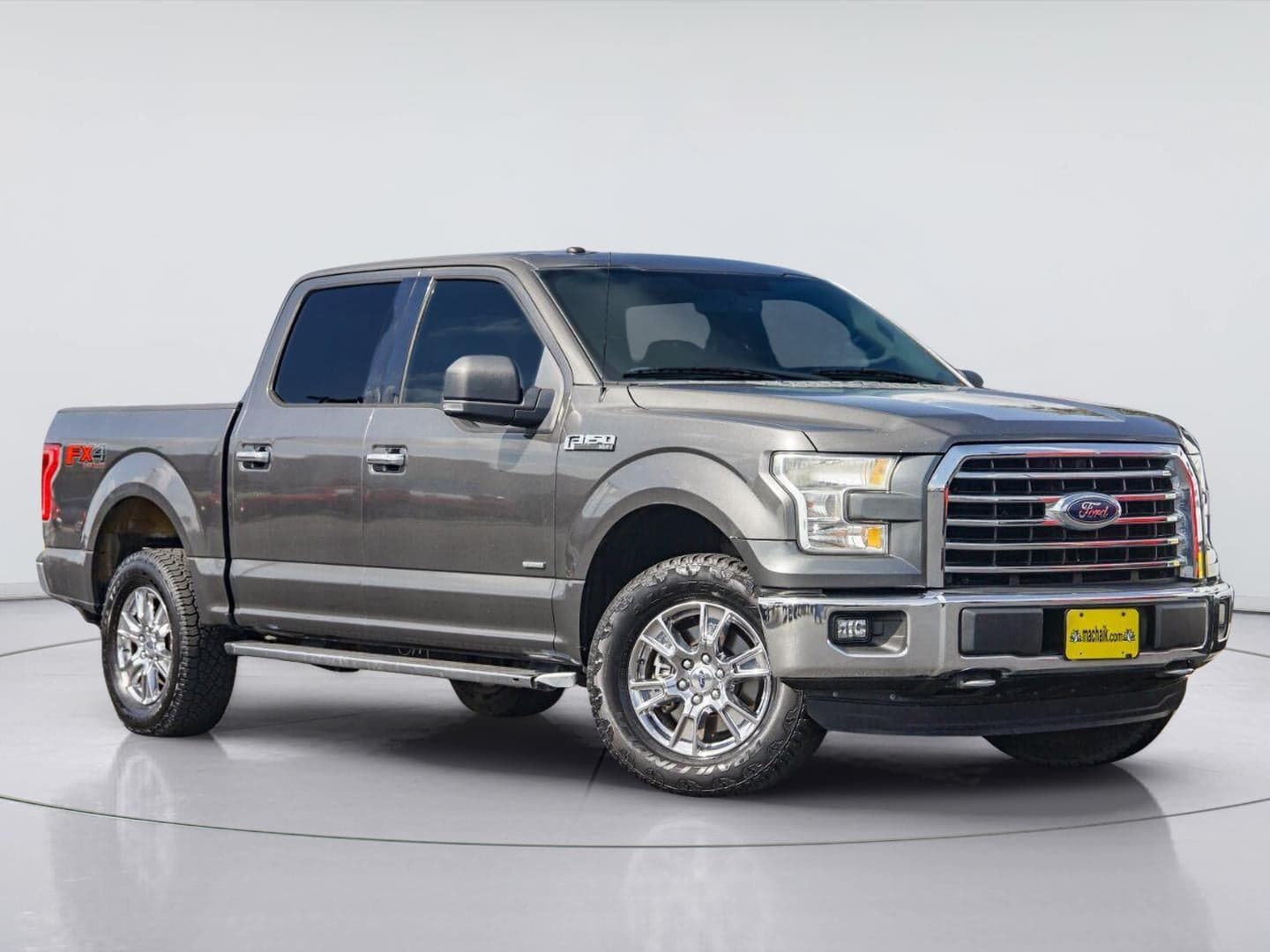 2016 Ford F-150 XLT — photo 1 of 31