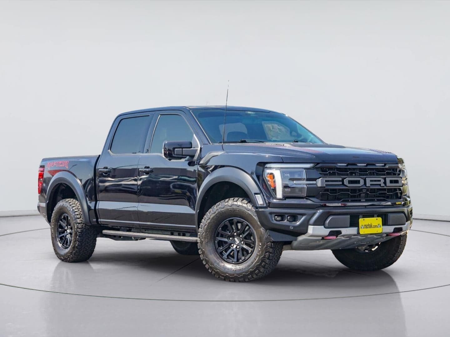 2025 Ford F-150 Raptor — photo 1 of 33