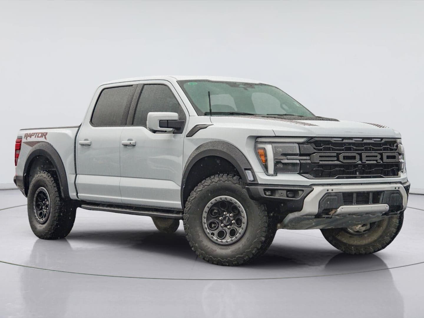 2025 Ford F-150 Raptor — photo 1 of 6