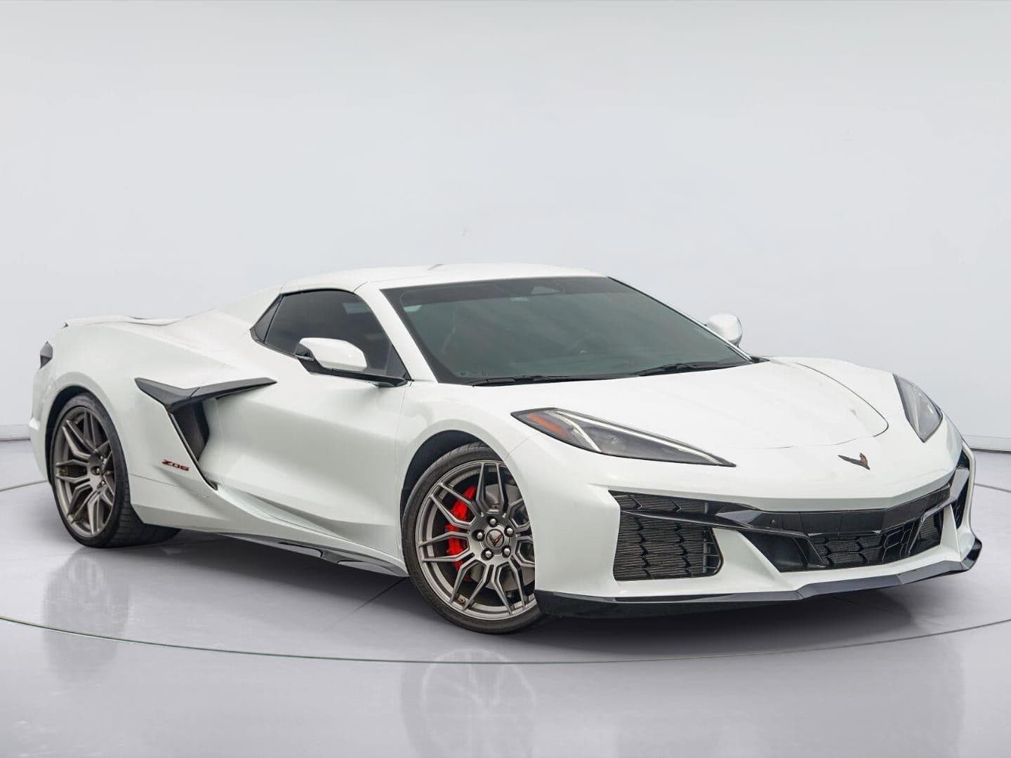 2026 Chevrolet Corvette 2LZ — photo 1 of 31