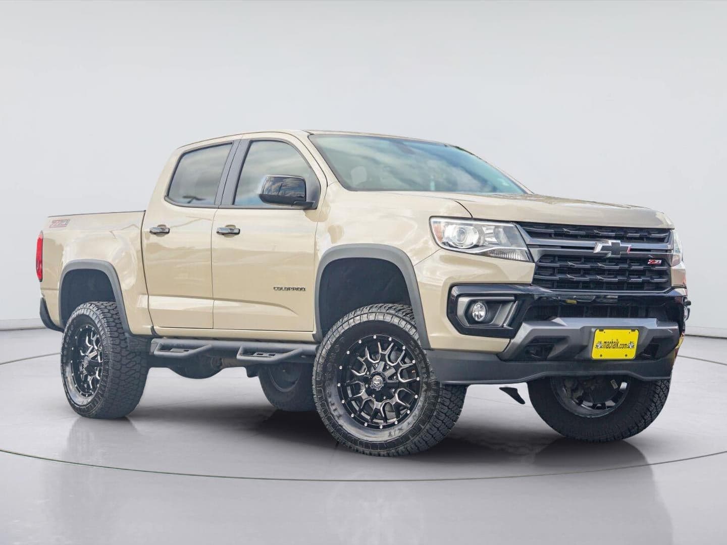 2022 Chevrolet Colorado 2WD Z71 — photo 1 of 4