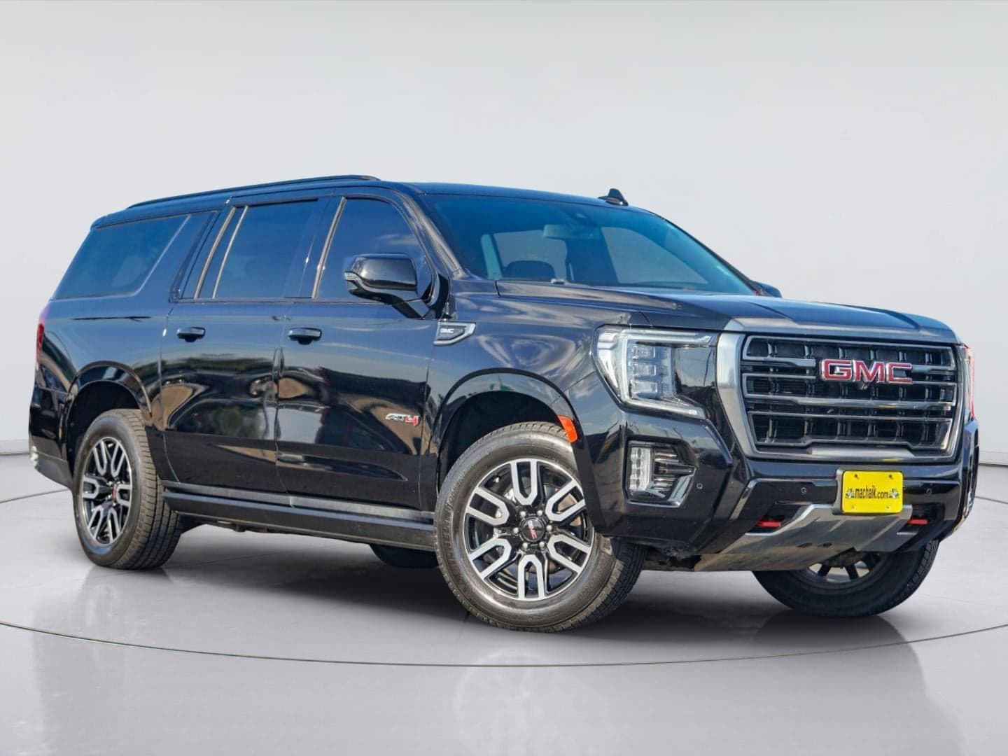 2022 GMC Yukon XL AT4 — photo 1 of 34