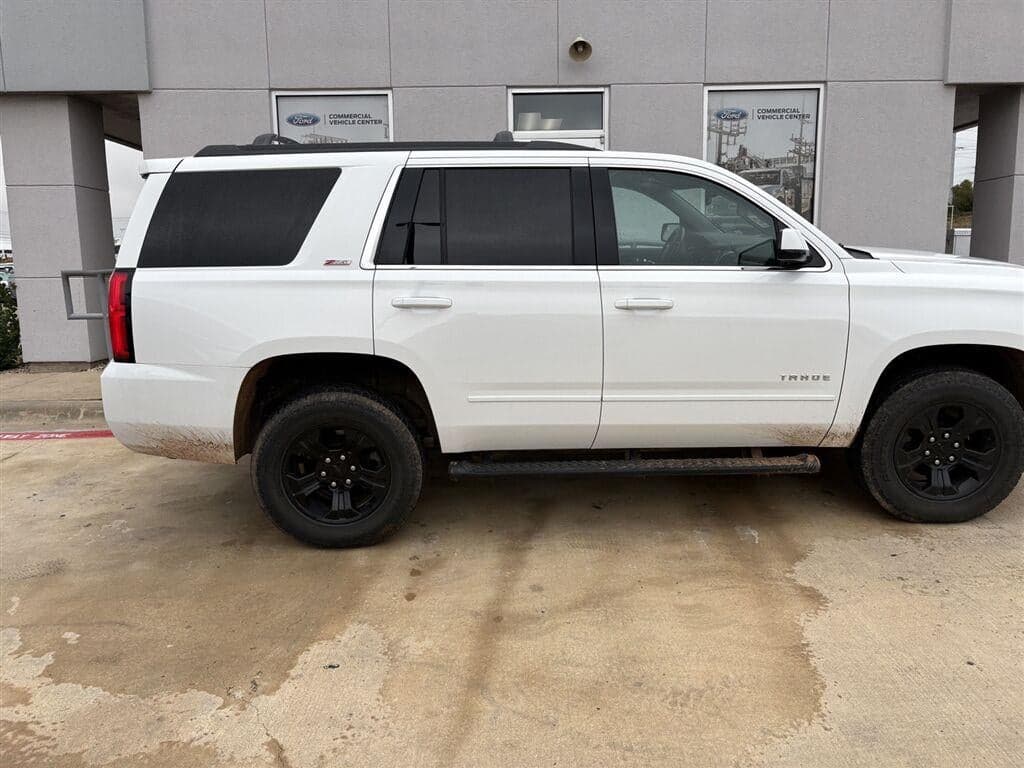 2020 Chevrolet Tahoe LT — photo 1 of 4