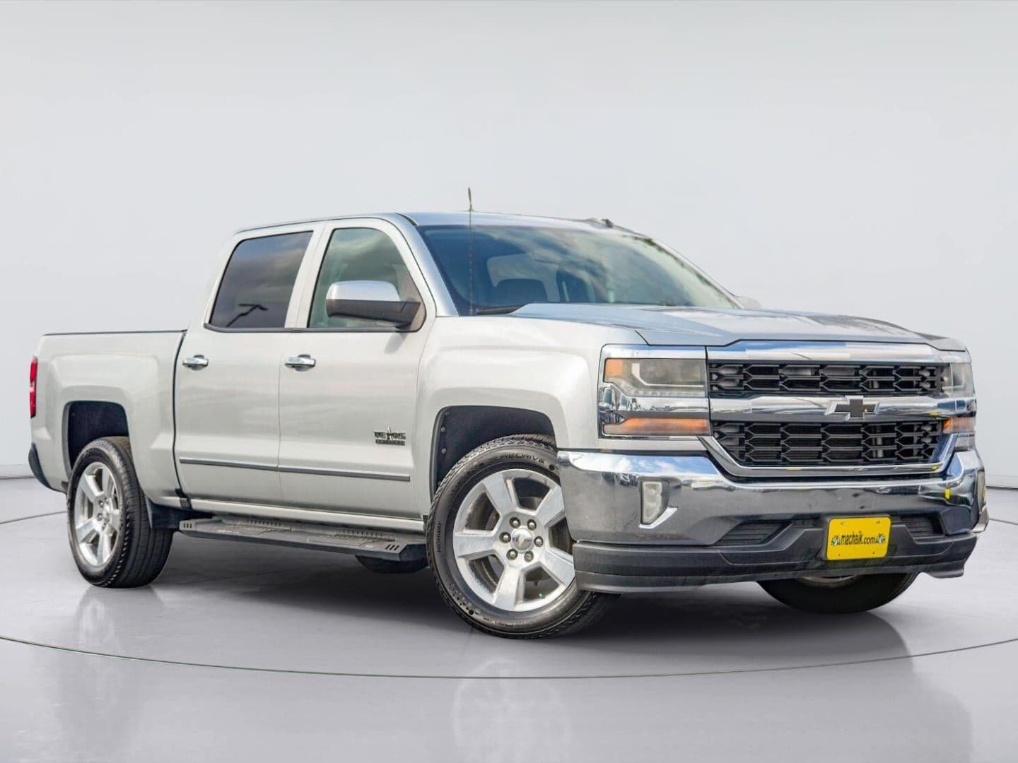 2016 Chevrolet Silverado 1500 LT — photo 1 of 5