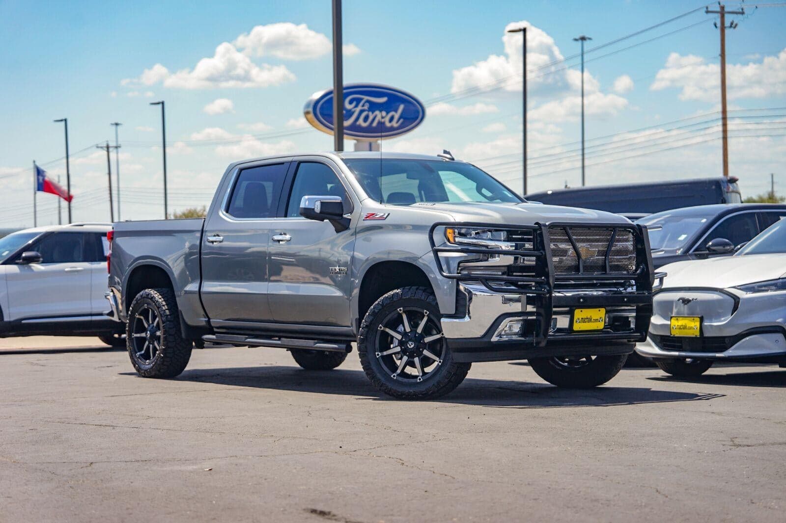 2020 Chevrolet Silverado 1500 LTZ — photo 1 of 3