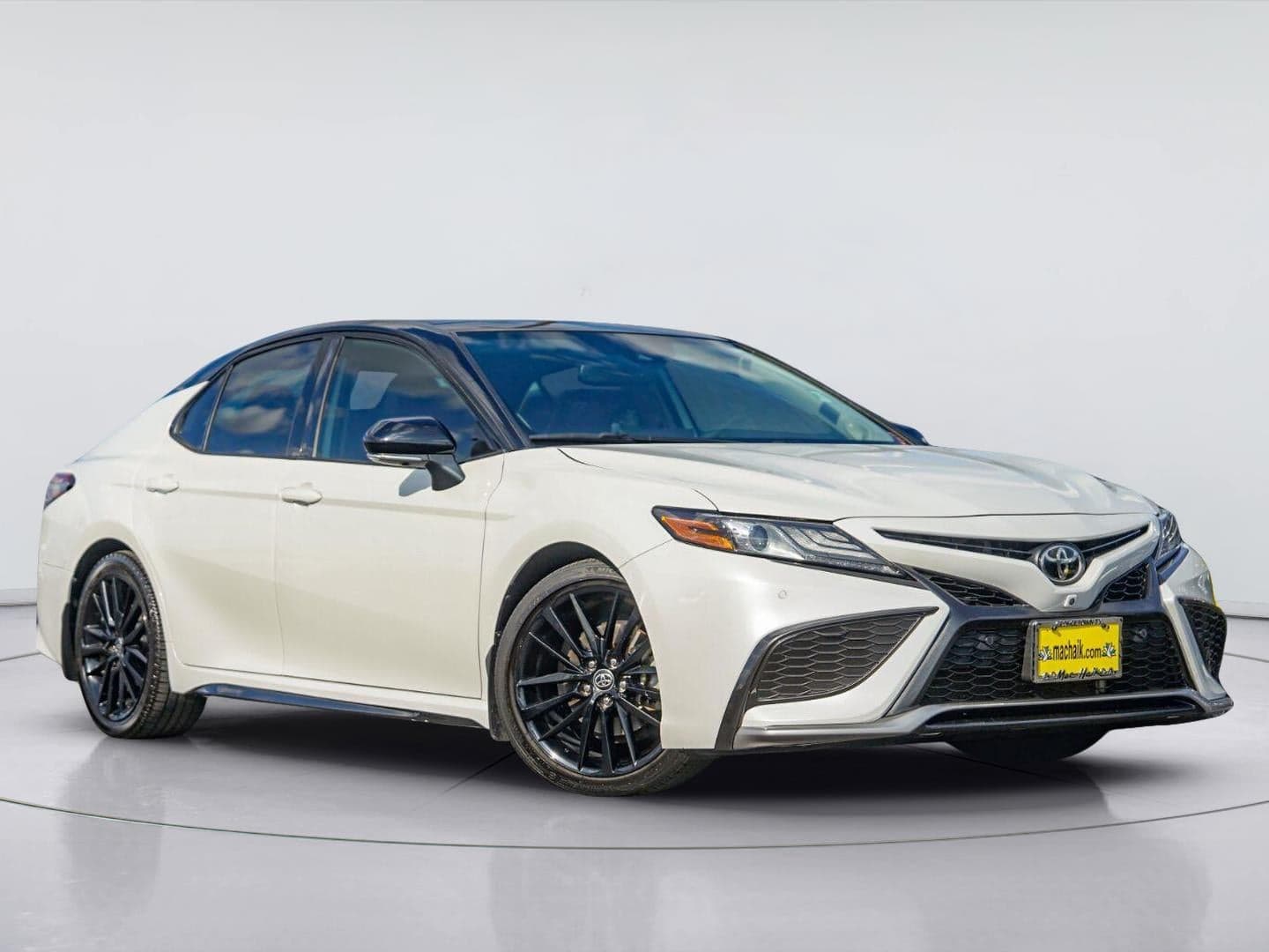 2021 Toyota Camry XSE V6 — photo 1 of 6