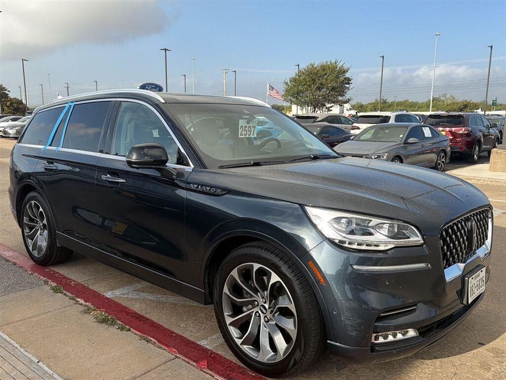 2022 Lincoln Aviator Grand Touring — photo 1 of 8
