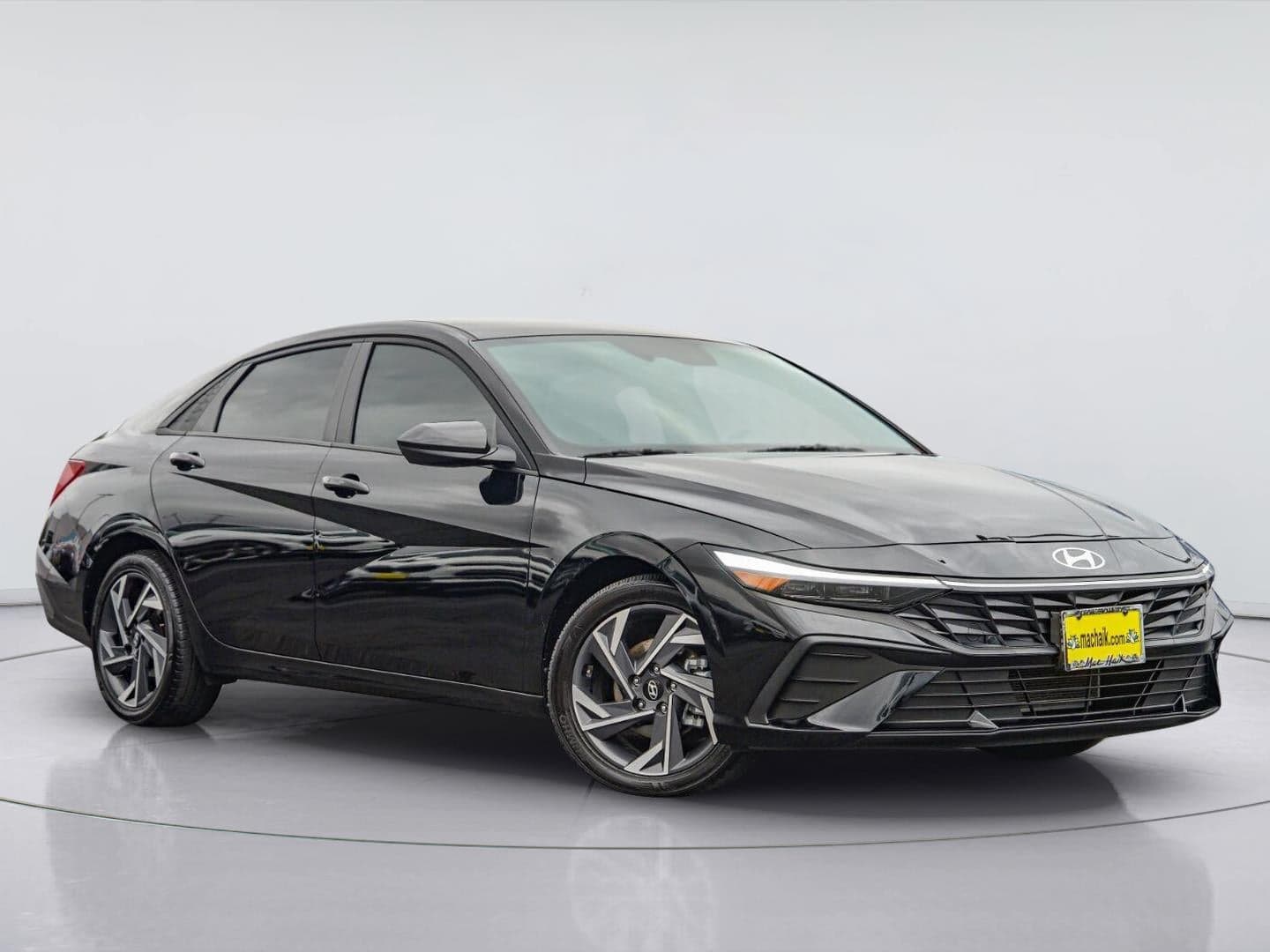 2025 Hyundai Elantra SEL Sport — photo 1 of 31