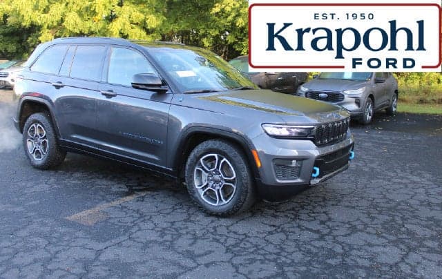 2024 Jeep Grand Cherokee 4xe Trailhawk — photo 1 of 35