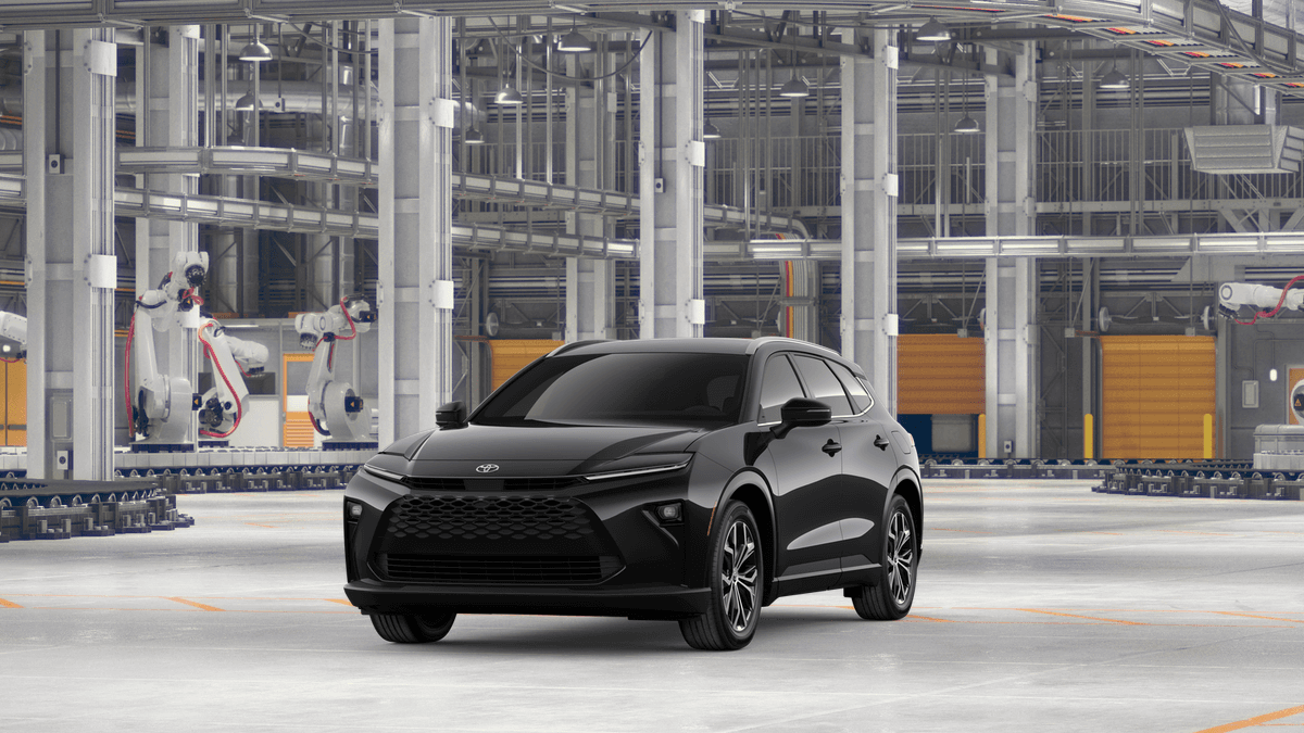 2026 Toyota Crown Signia XLE — photo 1 of 22